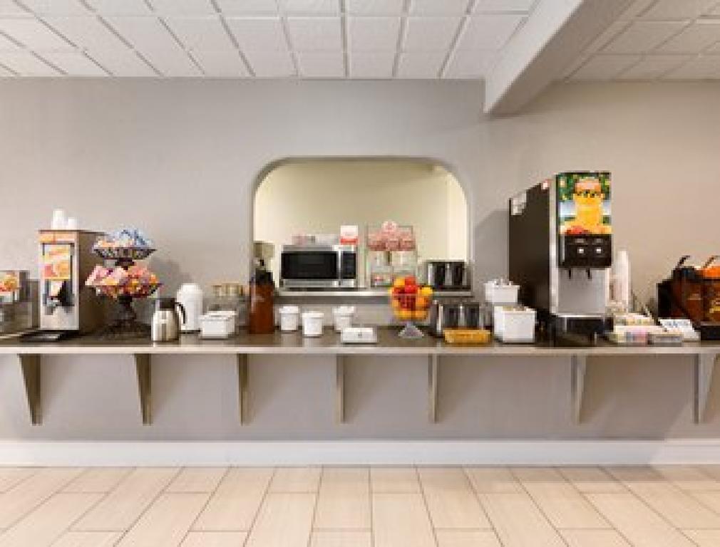 Super 8 By Wyndham Wytheville Exterior foto